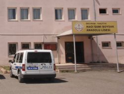 Hırsızlar şimdide okullara dadandı